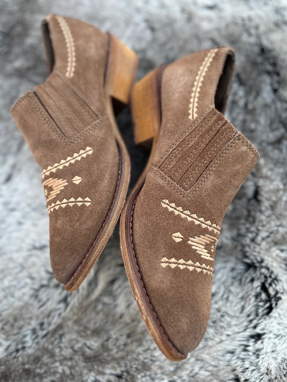 Naughty Monkey Agnes Slip-On Suede Aztec Cowboy Booties Size 9